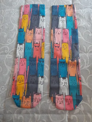 Calcetines largos divertidos de gatos
