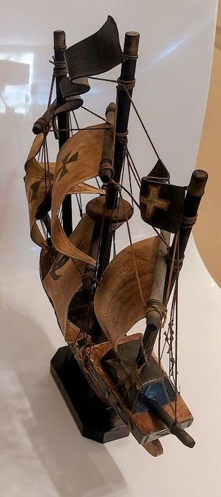 Modellino Santa Maria legno vintage anni '70