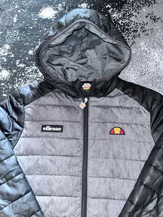 Piumino Ellesse nero e grigio