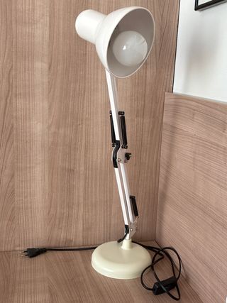 Lámpara de escritorio plegable