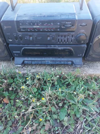 Radio Sanyo Boombox Cassette