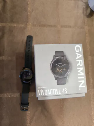 Garmin vivoactive 4S Smartwatch