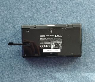 Nintendo DS Lite Negra + Cargador y Estuche