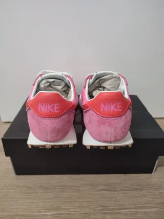 Nike LD-1000 rosas y rojas sin estrenar