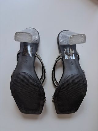 Sandalias tacón Queen Vivi negras con pedrería