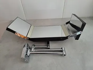 Espejo de maquillaje con luz