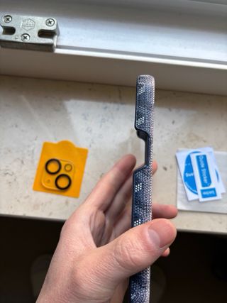 Cover Goyard iPhone 15 + vetro camera