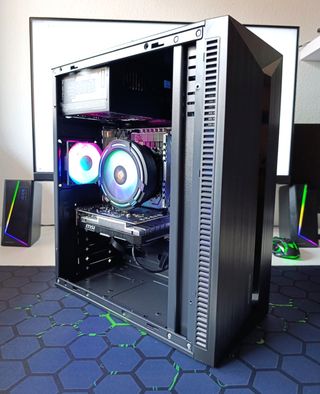 PC GAMING COMPLETAMENTE NUEVO - RX580 - 16GB