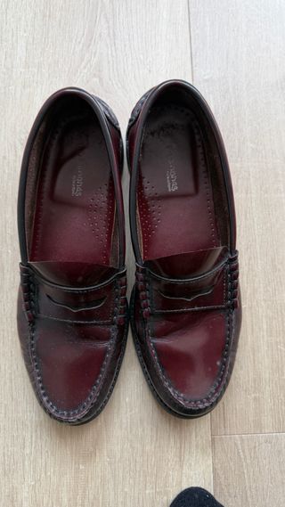 Mocasines de color burdeos