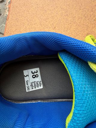 Zapatillas con ruedas Wohs