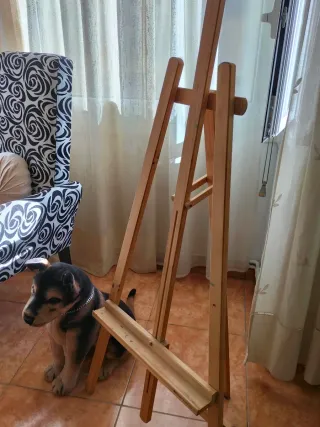 Caballete de madera para pintar