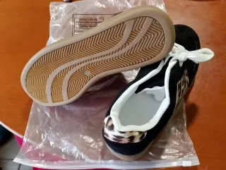 Deportivas mujer negras