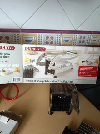 Cortador de Patatas Fritas Metal y Plástico