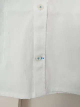 Camisa Sfera Blanca Hombre Talla S. Detalles azul.