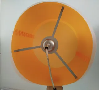 Lámpara colgante naranja y traslucido