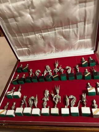 Ajedrez artístico figuras mitológicas