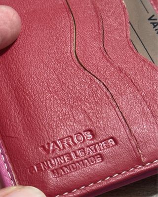 Monedero Piel VRS rosa y morado Nuevo en caja.