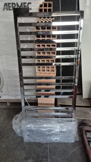 Radiador Toallero Zehnder Runtal Quarus Cromado