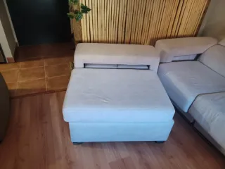 Divano beige 2,90m con pouf indipendente