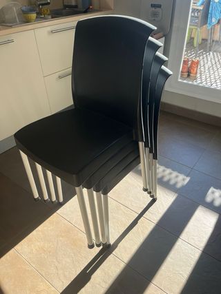 Sillas cocina/terraza metal y plástico apilables