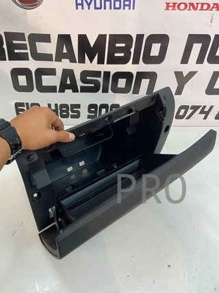 Guantera compartimento volvo v40