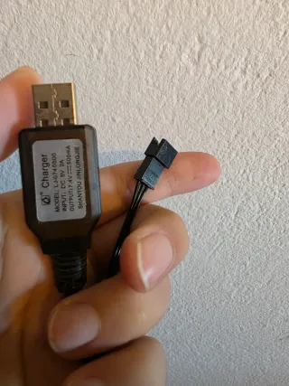 Caricabatterie USB per batterie RC 7.4V