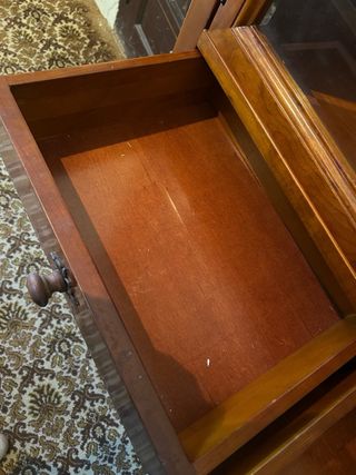 Vitrina de cerezo macizo