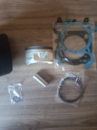 Kit 300 Linhai Cilindro y Pistón