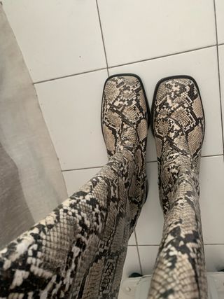 Botas altas mujer estampado serpiente talla 38