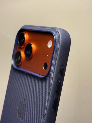 Funda para iPhone 17 Pro Max TechWoven púrpura