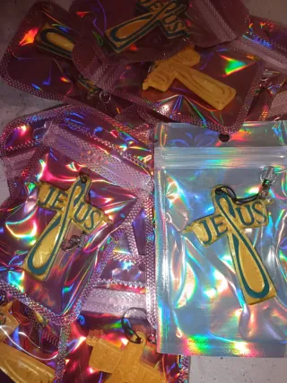 Lote 145 llaveros religiosos