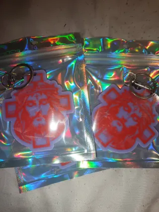 Lote 145 llaveros religiosos