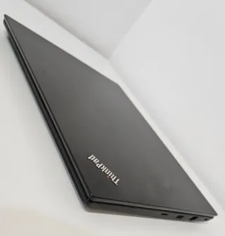Ordenador Portátil Lenovo ThinkPad E490