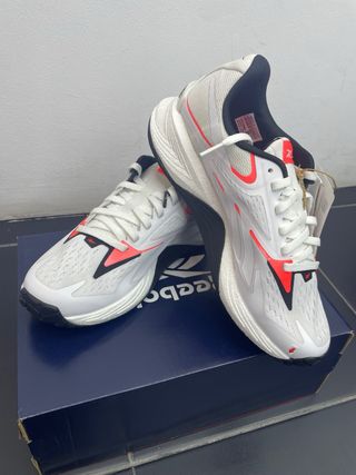 Zapatilla Reebok Talla 37.5 Unisex