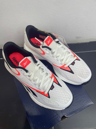 Zapatilla Reebok Talla 37.5 Unisex