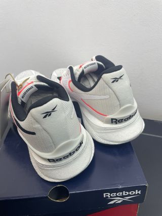 Zapatilla Reebok Talla 37.5 Unisex