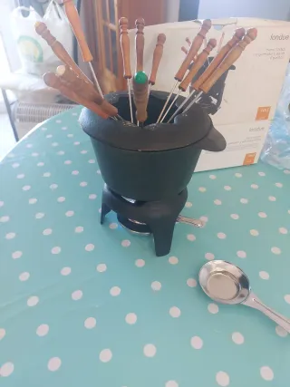 Set Fondue Hierro Fundido 6 Pinchos