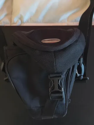 Cámara Canon 1100D + Objetivo 18-55mm + Accesorios