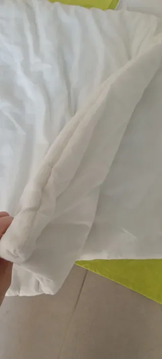 Ropa de cuna con jirafa