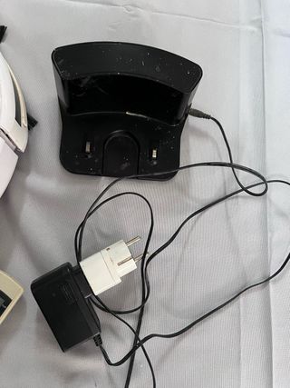 Robot Aspirador ILIFE + Base de carga y mando