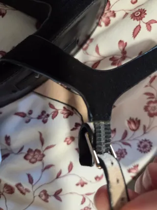 Sandalias Zendra Ante Tacón Negro talla 39