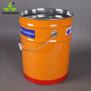 Cubos metálicos para cenizas/brasas