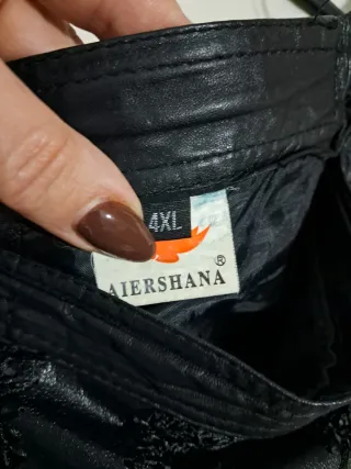 Falda larga + chaleco cuero natural T.50-52