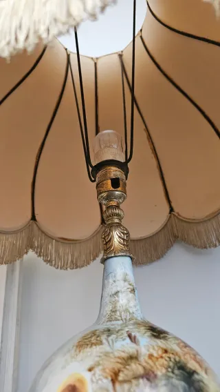 Pareja de lámpara de mesa antigua