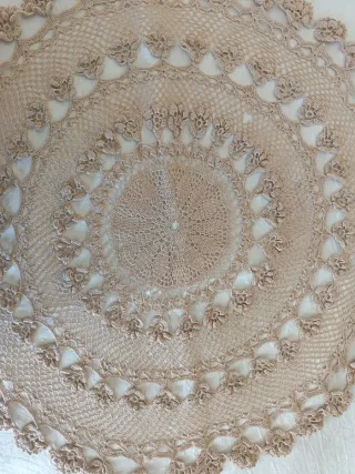 Tovaglietta tonda uncinetto vintage beige
