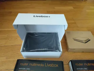 3 Router Livebox + Ont Huawei.