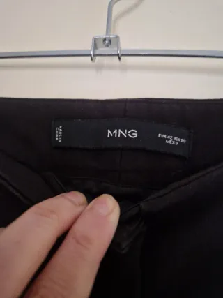 Pantalón Mango Talla 42 BootCut Negro