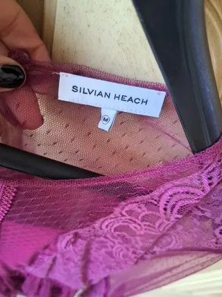 Abito Silvian Heach pizzo e tulle fucsia