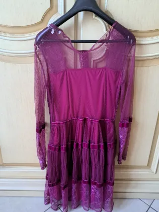Abito Silvian Heach pizzo e tulle fucsia