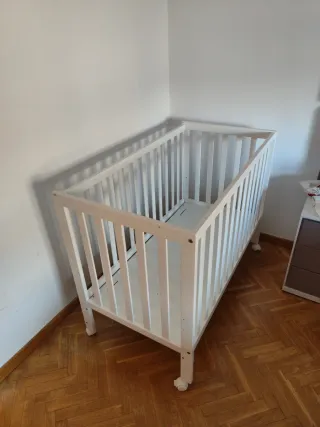 Cuna Carrefour blanca regulable